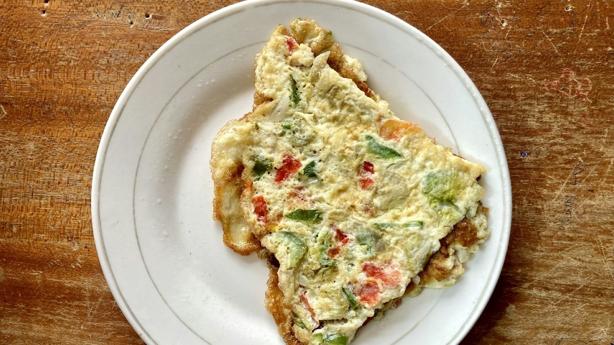 लाश के स्वेटर की जेब में मिला था ऑमलेट का टुकड़ा.