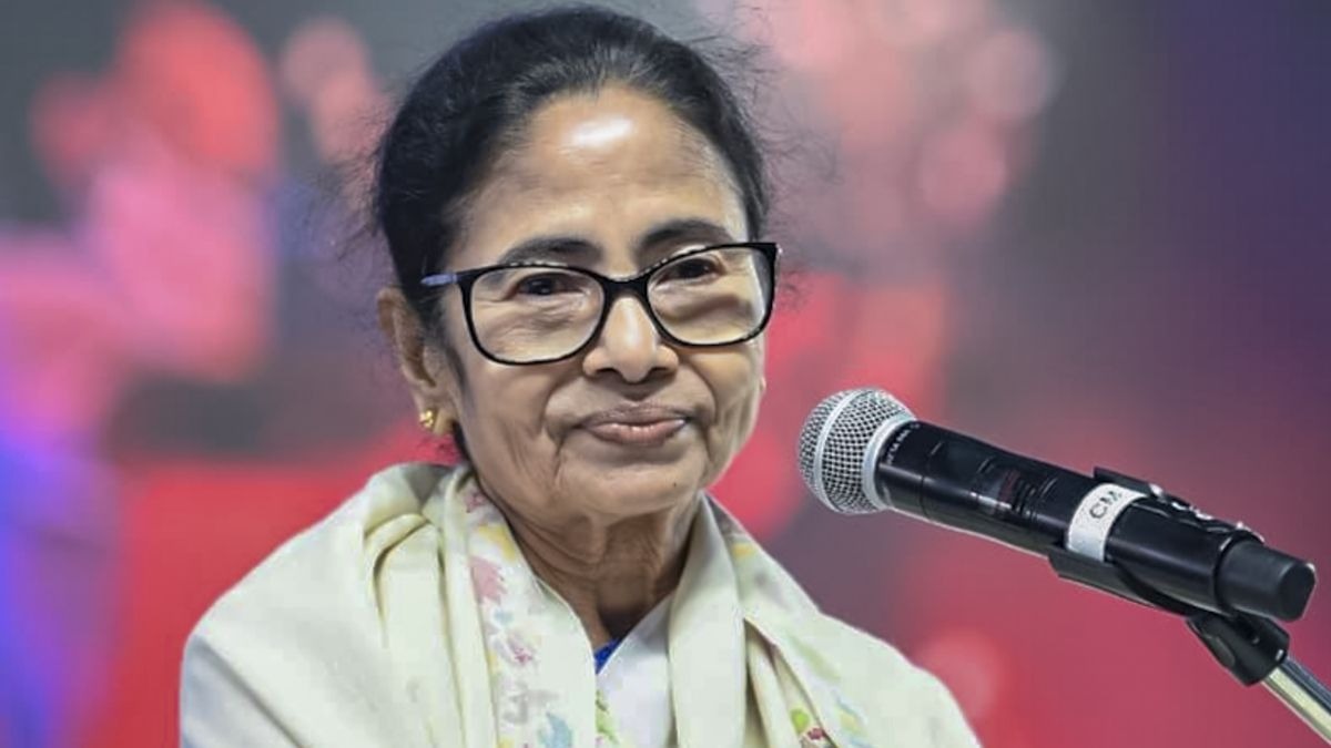 mamata banerjee mic