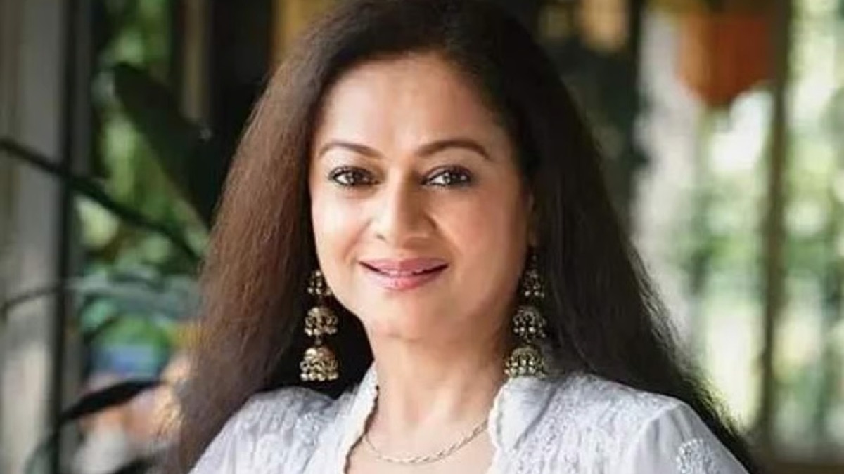 Zarina wahab chooses south over bollywood films