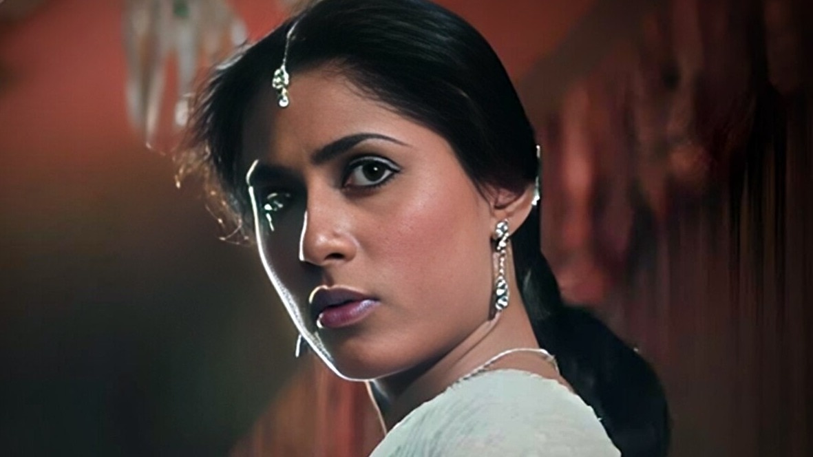 smita patil agreed to do namak halaal with amitabh bachchan for this reason