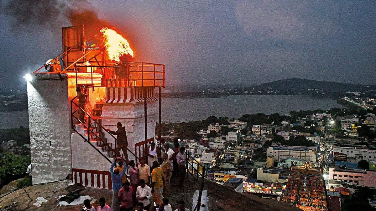 Thirupparnkundaram Hill