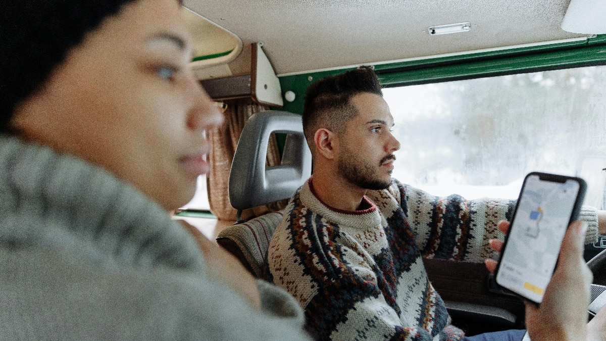 ड्राइविंग के लिए सबसे सुरक्षित साथी है ऑफलाइन मैप (Photo: Pexels)