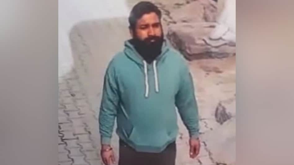 Murder In Ludhiana : सनसनीखेज वारदात: 3 दिन से लापता युवक का टुकड़ों में मिला शव, आधा जला हुआ 2 695f6781cd617 beheaded body found in ludhianabody parts recoveredprobe on 081453199 695f6781cd617 beheaded body found in ludhianabody parts recoveredprobe on 081453199 Murder In Ludhiana