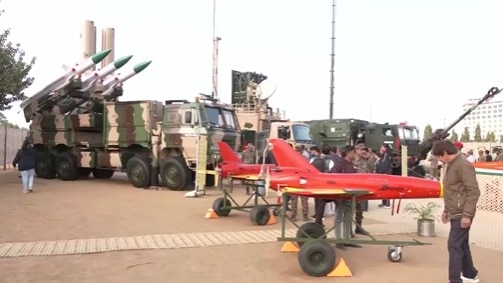 एयर डिफेंस और मिसाइल सिस्टम की झलक.(Photo: Screengrab)