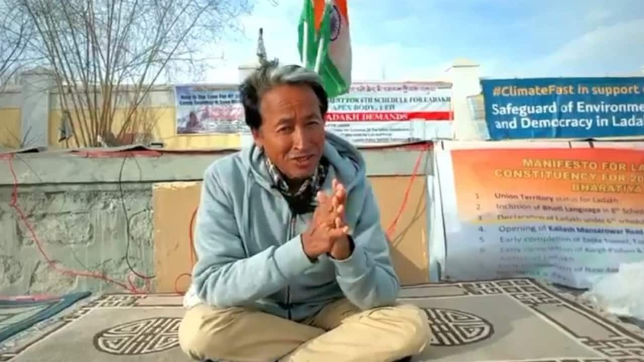 Sonam Wangchuk Case: सरकार बोली—‘हम’ और ‘वे’ कहना भी NSA के तहत कार्रवाई की वजह बन सकता है Sonam Wangchuk Case: सरकार बोली—‘हम’ और ‘वे’ कहना भी NSA के तहत कार्रवाई की वजह बन सकता है