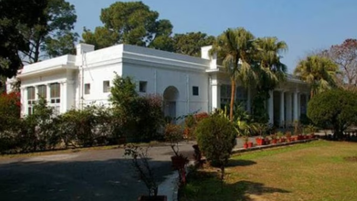 MP Government Eviction Notice Government Bungalows