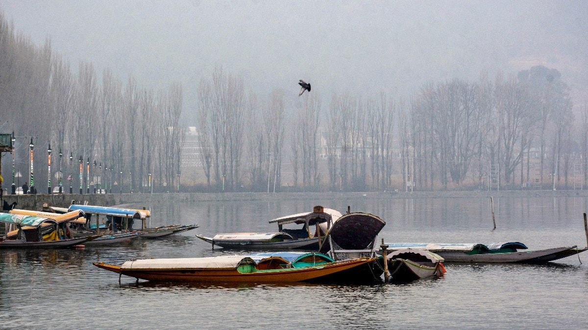 Dal Lake freezing Video