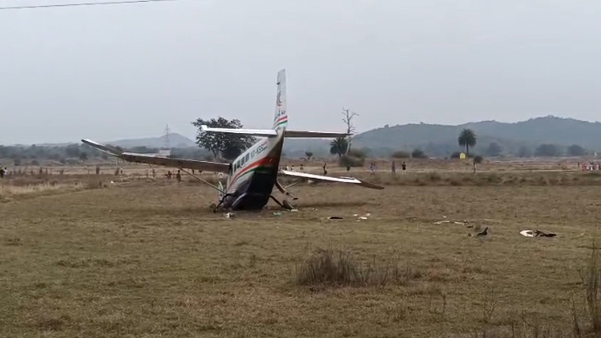 India One Air Chartered Plane Crashed in Odisha Rourkela No Casuality Reported 