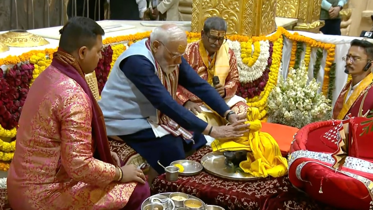 सोमनाथ मंदिर में प्रधानमंत्री नरेंद्र मोदी ने की पूजा-अर्चना (Photo: Youtube/ Narendra Modi)