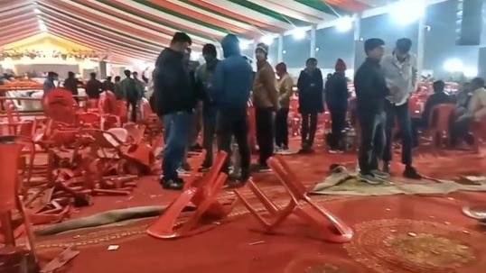 scene after chaos at Pawan Singh's show (Photo - Screengrab)