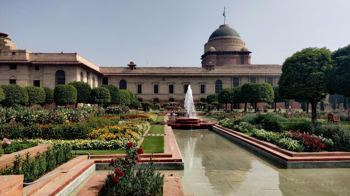 गणतंत्र दिवस 2026 के मौके पर राष्ट्रपति भवन से भेजा गया ‘एट होम’ रिसेप्शन निमंत्रण काफी चर्चा में है.  ( Photo: Pexels) 