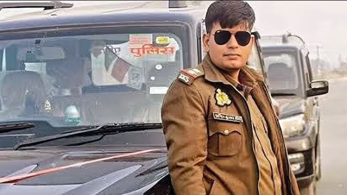 गैंगरेप का आरोपी दारोगा फरार  (Photo: Screengrab)