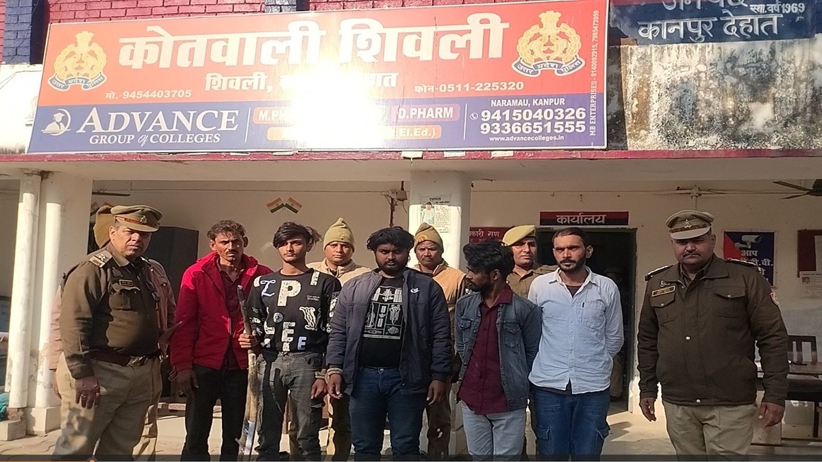 पुलिस गिरफ्त में आरोपी. (File Photo: Tanuj Awasthi/ITG)