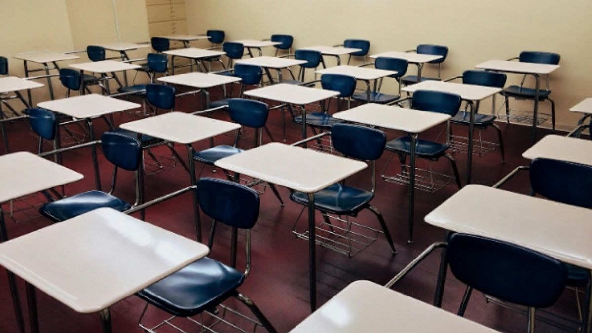 MP Board ने सेशन 2025-26 के लिए 10वीं और 12वीं बोर्ड परीक्षाओं के टाइम टेबल में बदलाव किया है.(Photo: Pexels)