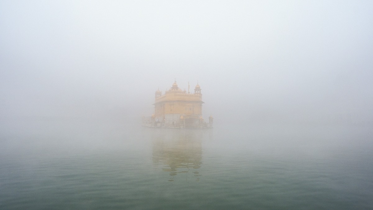 Amritsar fog blankets the Golden Temple