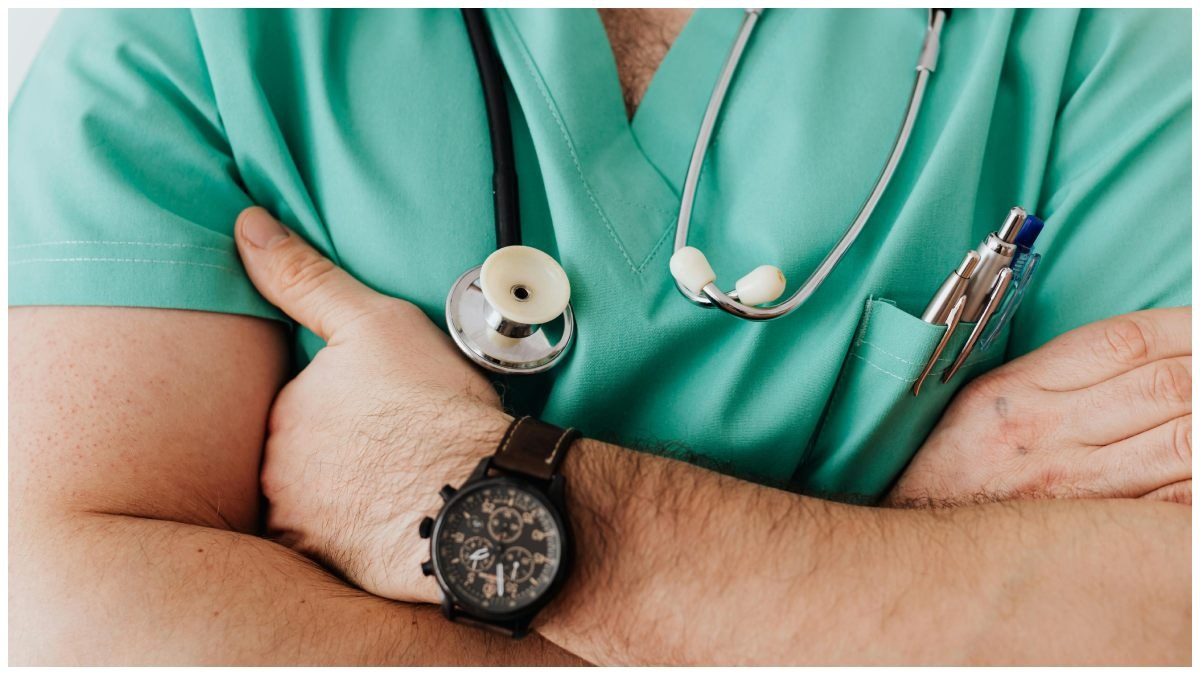 नीट पीजी एडमिशन में कट-ऑफ हमेशा काफी कम रही है. (Photo: Pexels)