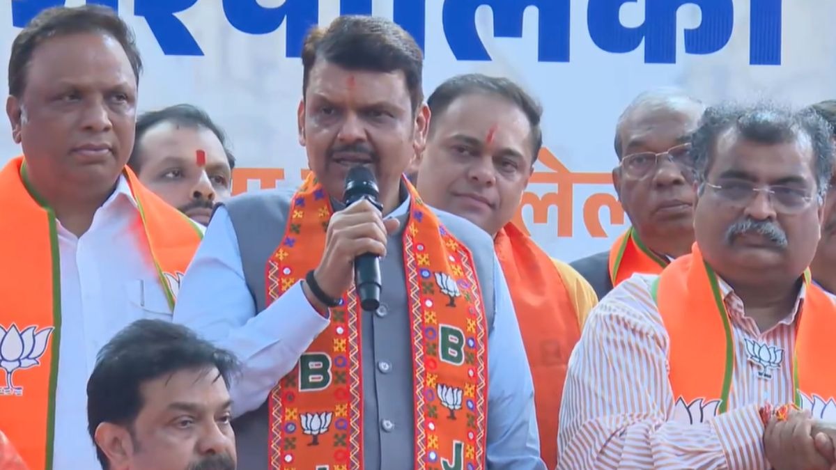 cm fadnavis