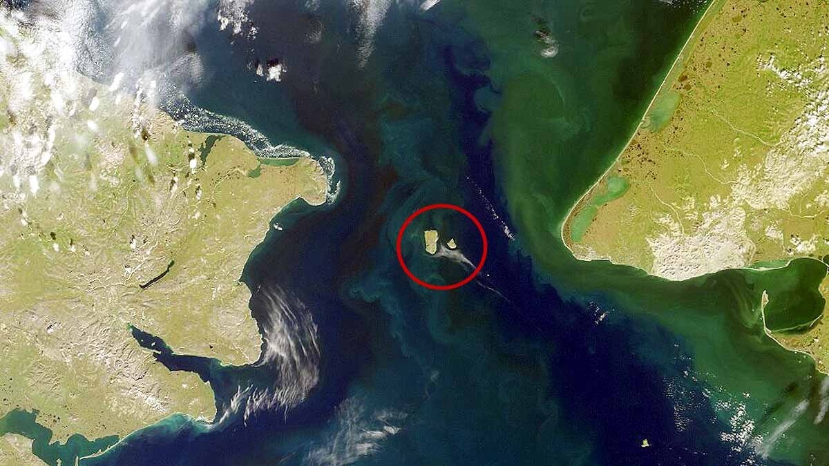 America Russia Closest Point