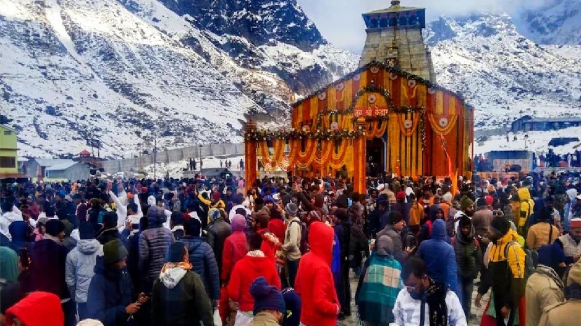 मोबाइल-फोन को लेकर प्रशासन ने लिया बड़ा फैसला. (File Photo: ITG)