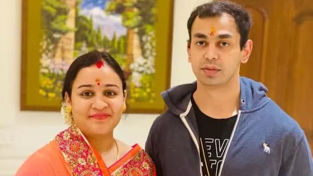 प्रतीक यादव का पोस्ट वायरल हो रहा है. Photo ITG