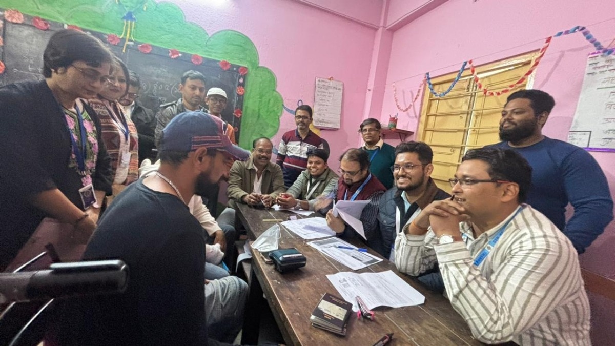 चुनाव अधिकारियों के सामने पेश हुए मोहम्मद शमी