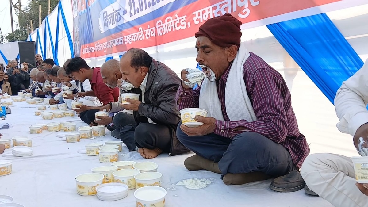 आयोजन में बड़ी संख्या में दर्शक जुटे.(Photo: Jahangir Alam/ITG)