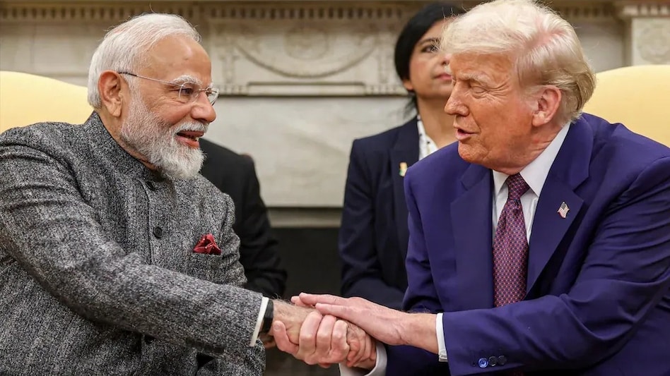 India-US Trade Deal Update: ट्रंप बोले– मोदी मेरे अच्छे दोस्त, भारत के साथ अच्छी डील की ओर बढ़ रहे हैं India-US Trade Deal Update: ट्रंप बोले– मोदी मेरे अच्छे दोस्त, भारत के साथ अच्छी डील की ओर बढ़ रहे हैं