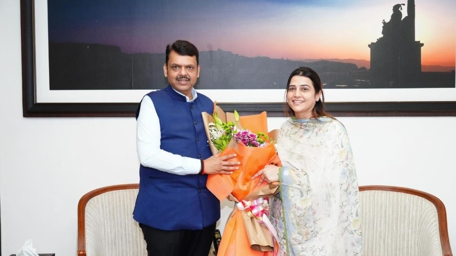 cm devendra fadnavis bmc mumbai mayor tejasvi ghosalkar candidate