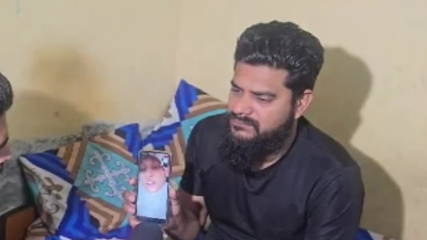 तीन साल से कराची में अटकी महिला (Photo: Screengrab)