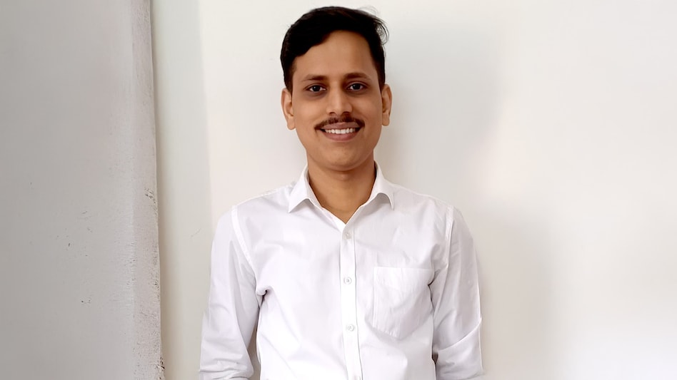 लोकल ट्रैन में UP के प्रोफेसर की चाकू मारकर हत्या लोकल ट्रैन में UP के प्रोफेसर की चाकू मारकर हत्या