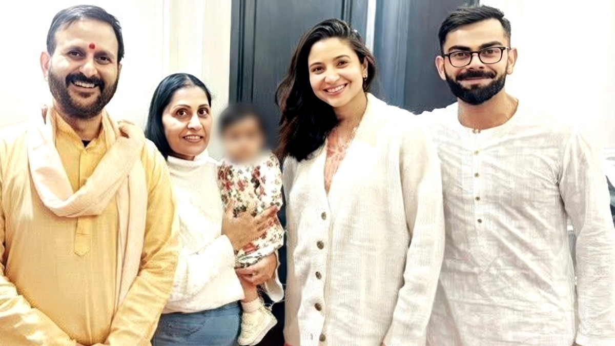 विराट-अनुष्का ने लंदन वाले घर पर करवाई पूजा (Photo:X/@mufaddal_vohra)