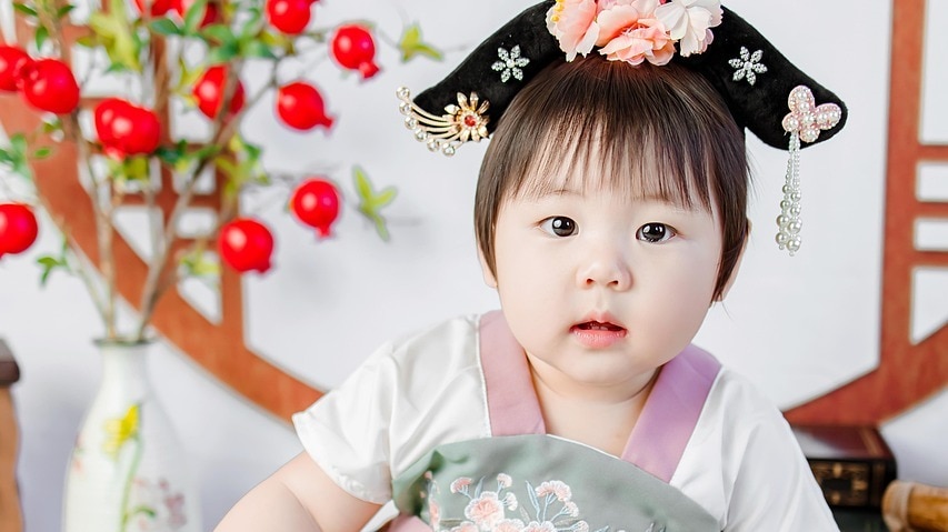 मां और बच्चा दोनों स्वस्थ हैं. ( Photo: Pexels)