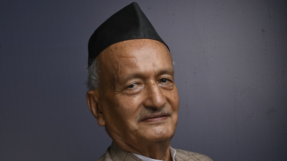 पद्म भूषण सम्मान पर महाराष्ट्र में सियासी तूफान (Photo: ITG)