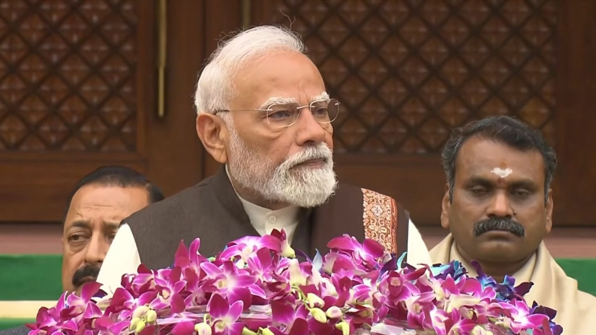 बजट सत्र से पहले पीएम मोदी ने संसद भवन परिसर में मीडिया को संबोधित किया. (Photo: X/@BJP4India)