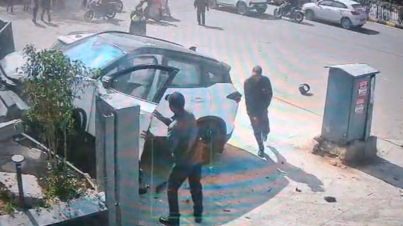 हादसे में कई लोग हुए घायल (Photo: Screengrab)