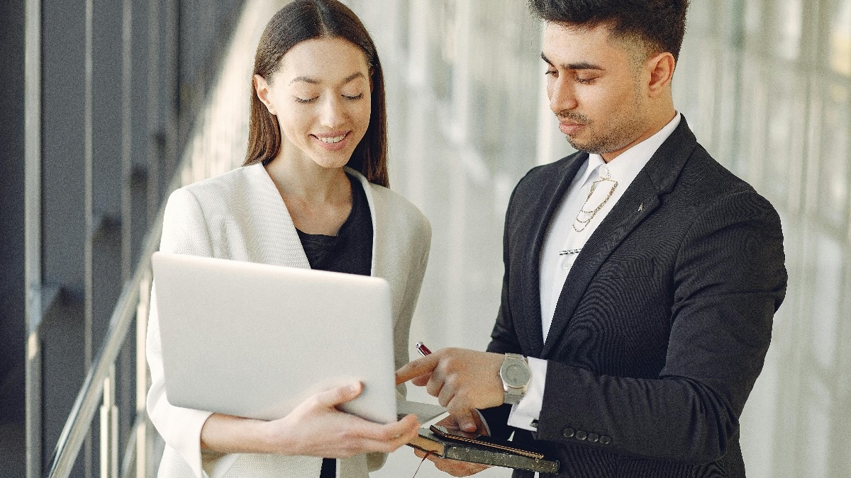 टेक प्रोफेशनल FAANG कंपनियों में करियर बनाने के फैसले पर दोबारा सोचने लगे हैं. (Photo: Pexels)