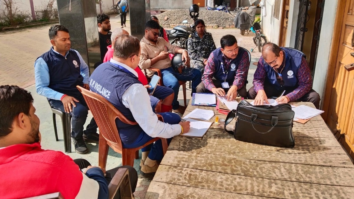 Vigilance team conducts raid in Mau district (Photo - ITG)