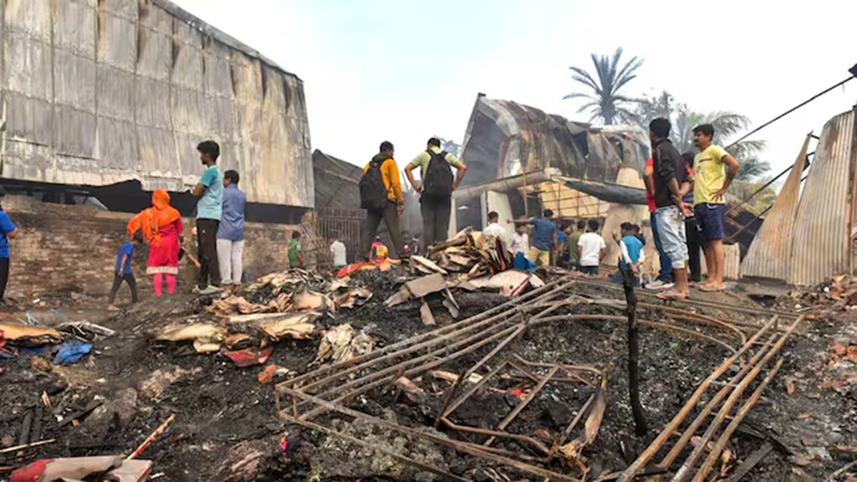 Four days after the fire at Wow Momo warehouse in Bengal, 27 people are still missing