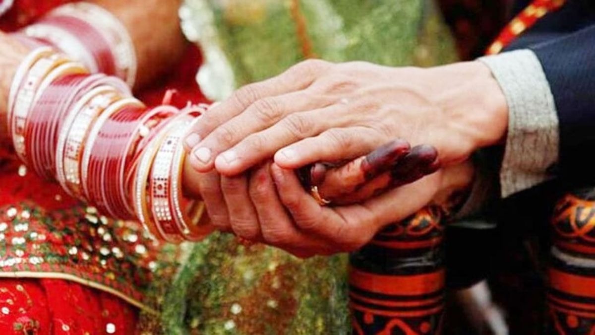 युवक ने किन्नर से शादी कर दिया धोखा. (Photo: Representational)