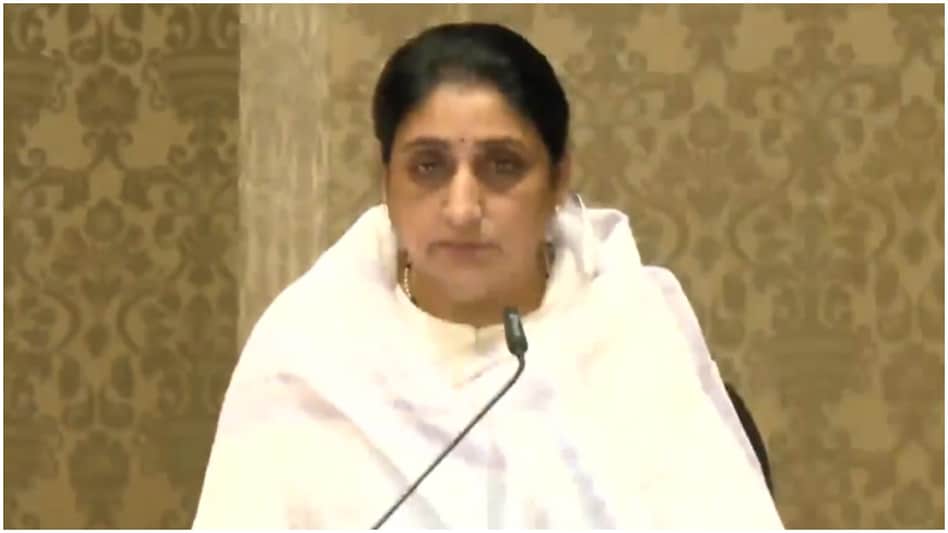 LIVE: आंसुओं के बीच सुनेत्रा पवार का राजतिलक... बनीं महाराष्ट्र की पहली महिला उपमुख्यमंत्री - Ajit Pawar Wife Sunetra Pawar NCP Leader Chhagan Bhujbal NTC mnrd