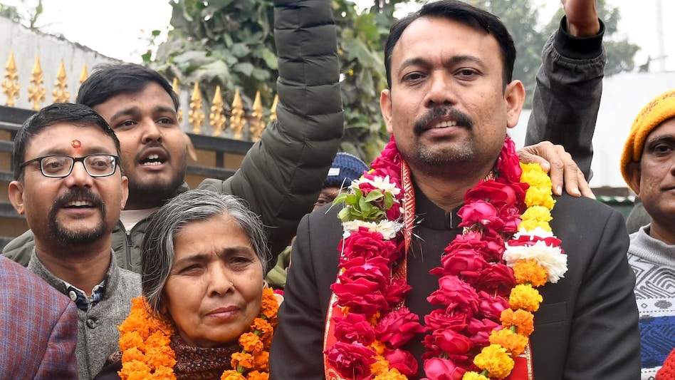 अब SC-ST एक्ट खत्म कराने को होगा आंदोलन, सस्पेंड PCS अफसर अलंकार अग्निहोत्री का नया ऐलान - Suspended PCS Alankar Agnihotri new announces repeal of SC ST Act General Caste OBC Backward