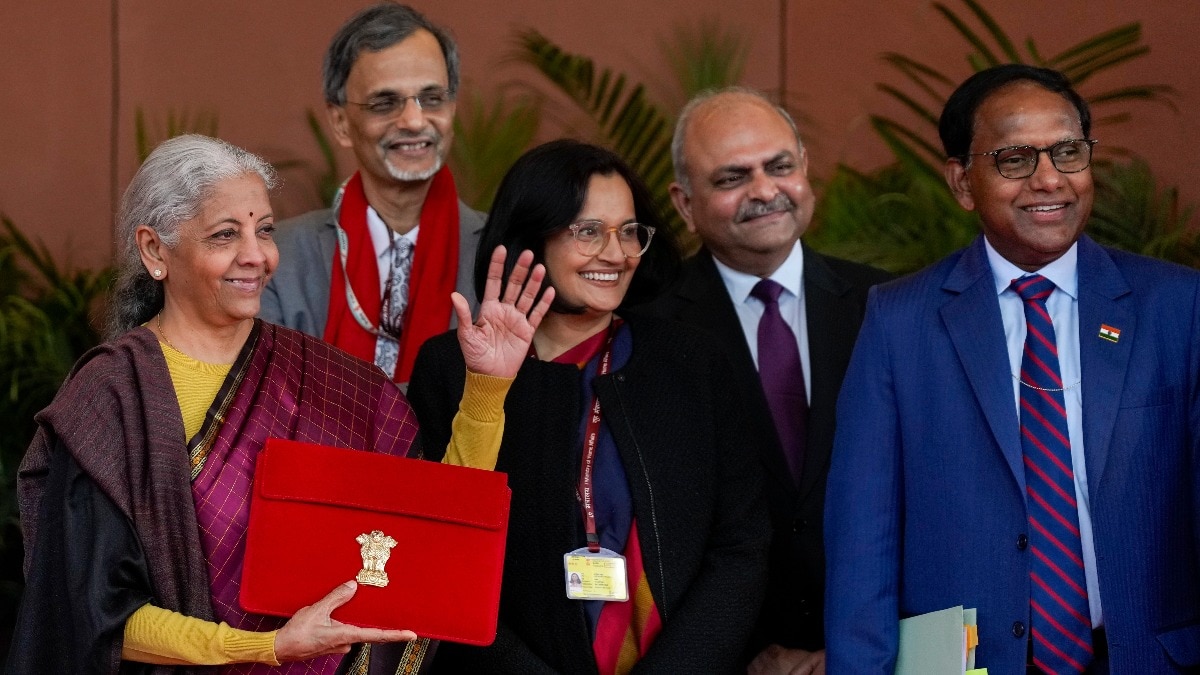 वित्त मंत्री निर्मला सीतारमण 9वीं बार बजट पेश कर रही हैं. ( Photo: PTI)