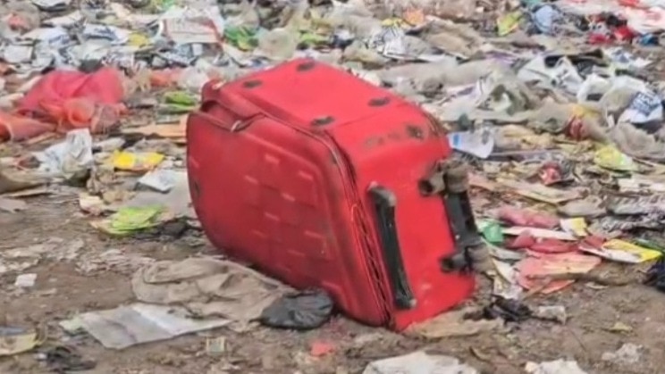 ट्रॉली बैग में मिला महिला का शव. (Photo: Ranjan Kumar/ITG)