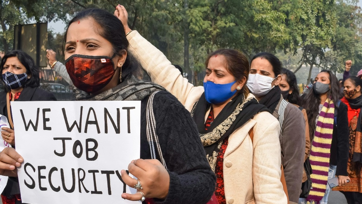 69000 शिक्षक भर्ती का मामला फिर गरमाया. (Photo: Pexels)