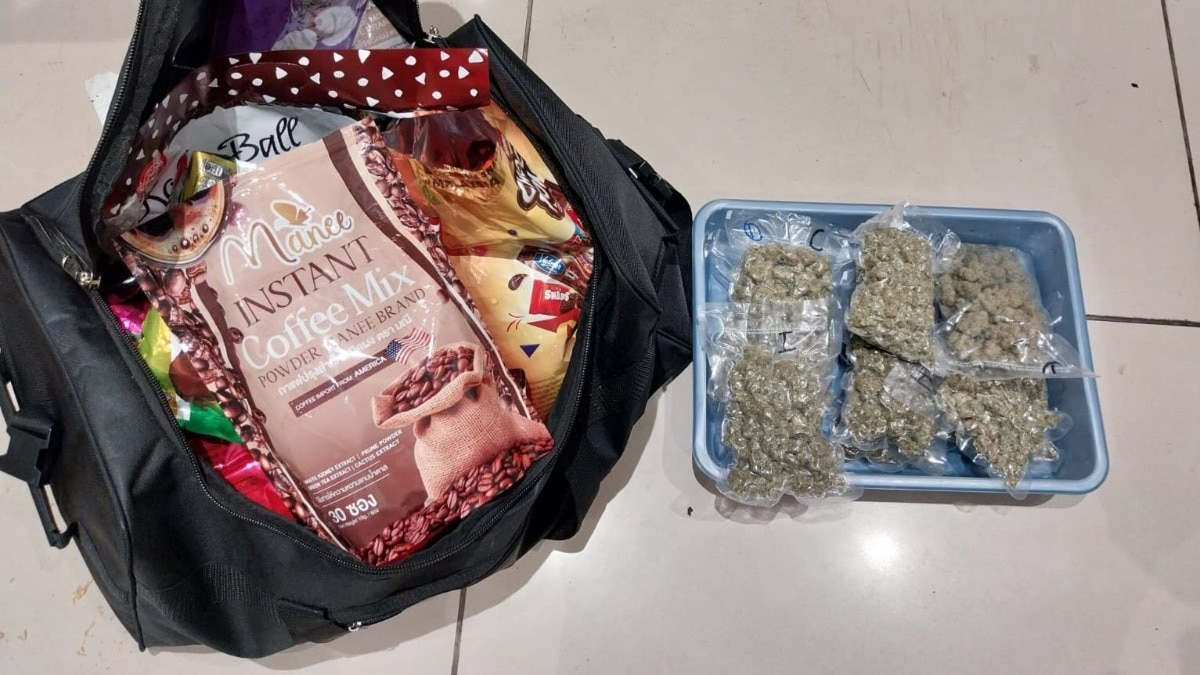  Customs Ahmedabad seized 948 grams Hydroponic Ganja from a female passenger arriving from Bangkok