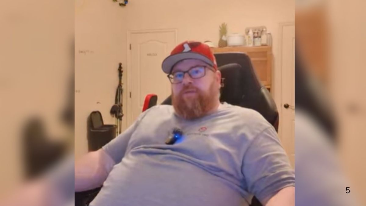 Man isolates himself for one year