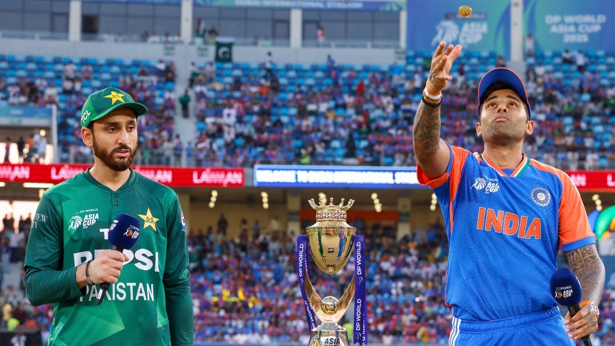 सलमान आगा ने दिया भारत संग नॉकआउट मैचों में भ‍िड़ंत की संभावनाओं पर जवाब (Photo: AFP)