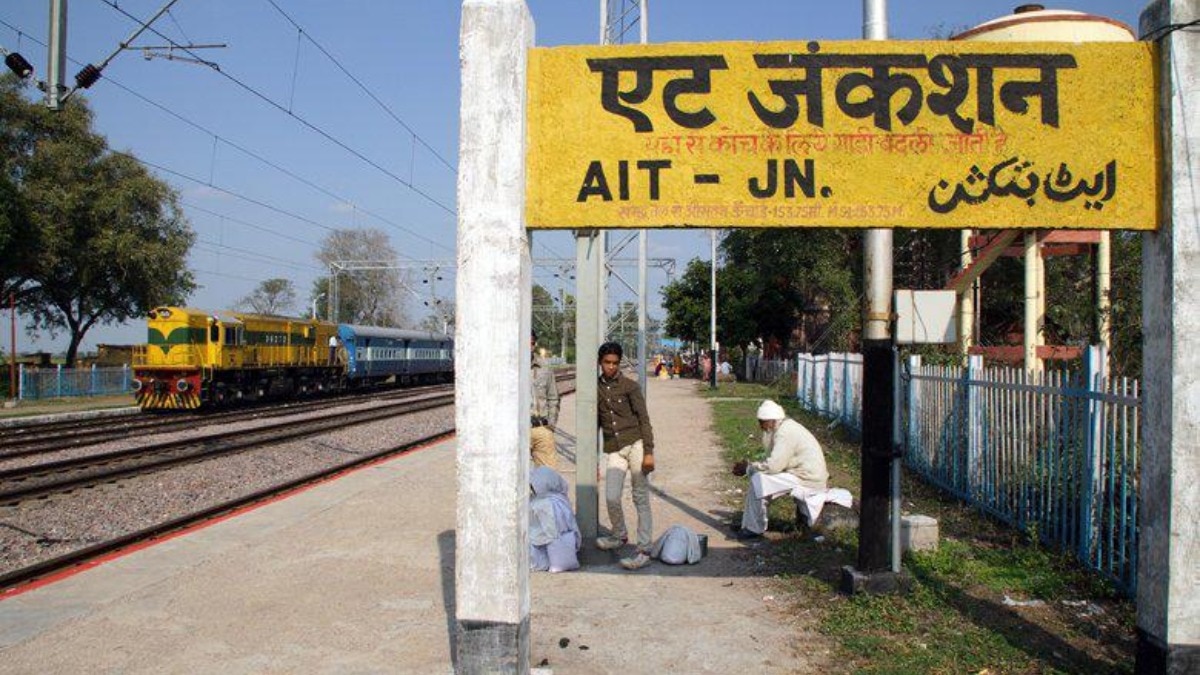 1902 में शुरू हुई यह तीन डिब्बों वाली ऐतिहासिक शटल (Photo: indiarailinfo.com)