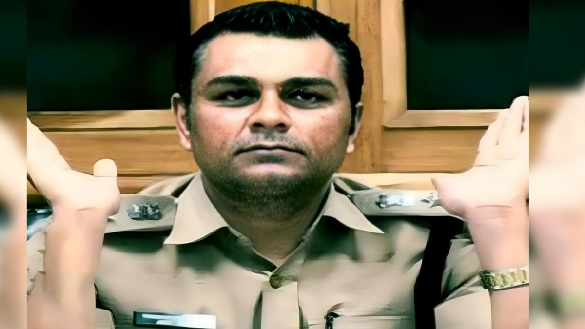 FIR Aganist ips Shankar Chaudhary