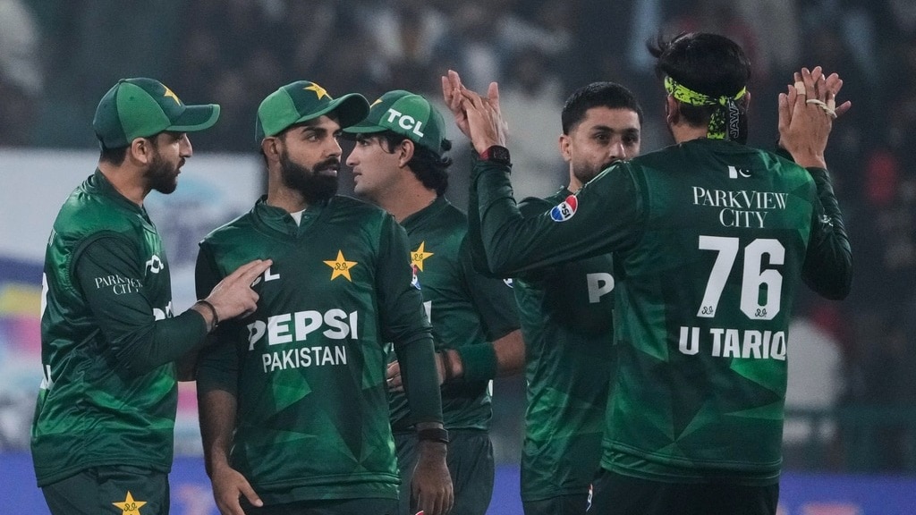 पाकिस्तान विरुद्ध नेदरलँड्स लाइव्ह स्कोअर: नीदरलँड्स की बल्लेबाजी जारी, बारिश बिगाड़ सकता है पाकिस्तान का खेळ